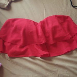 Flowy strapless crop top